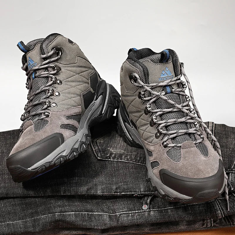 Bota Trekking Impermeável Montevie