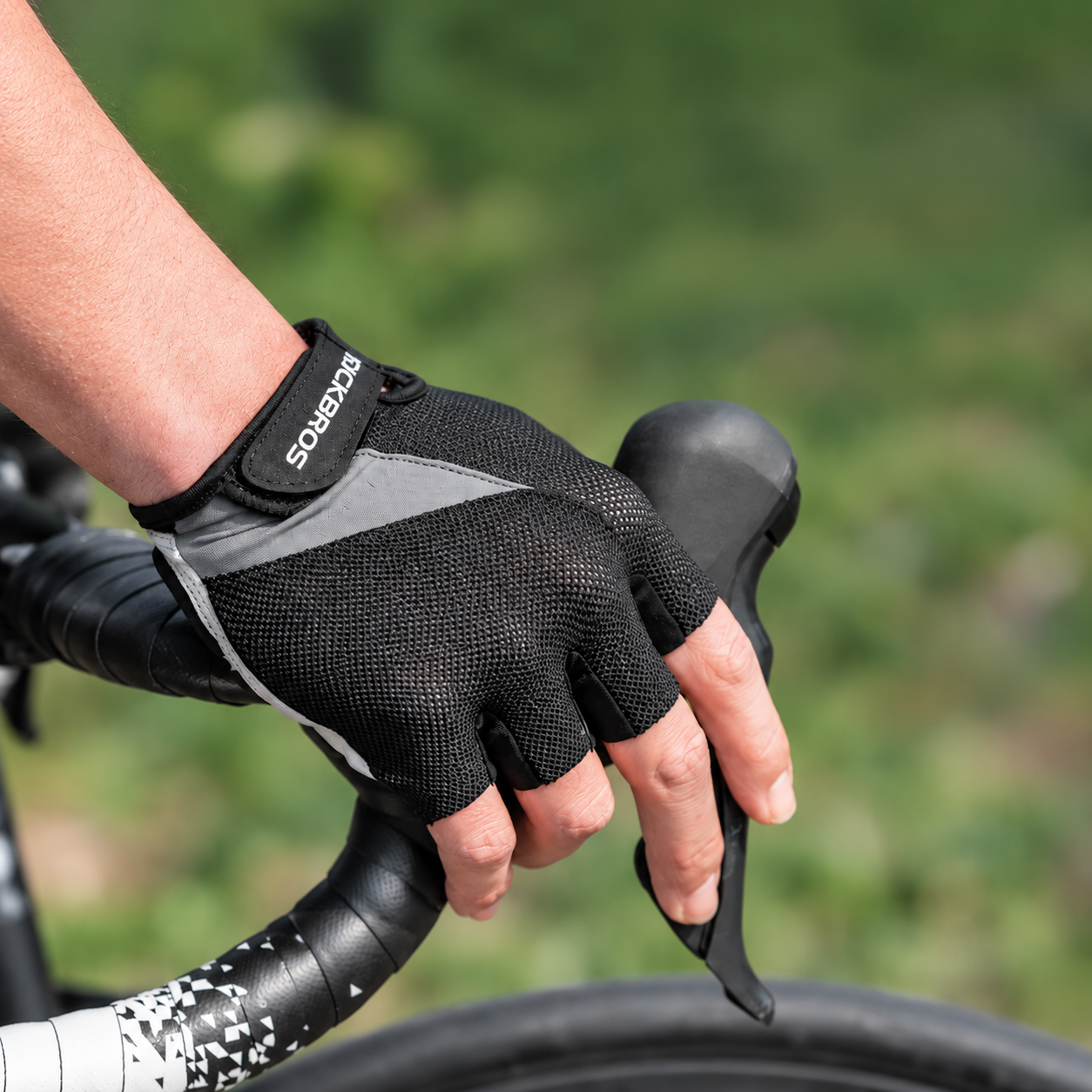Luva de Ciclismo Meio Dedo com Gel Acolchoado Montevie