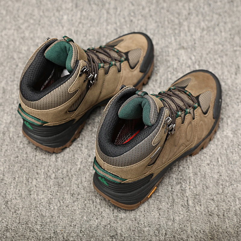 Bota Masculina Trekking Altitude Montevie