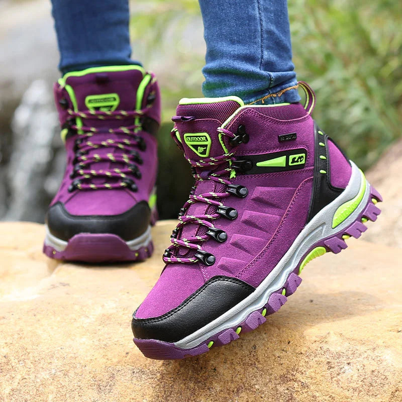 Bota Feminina Adventure Trekking Montevie