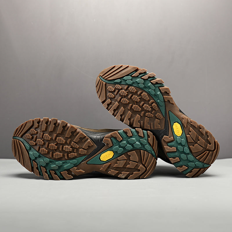 Bota Masculina Trekking Altitude Montevie