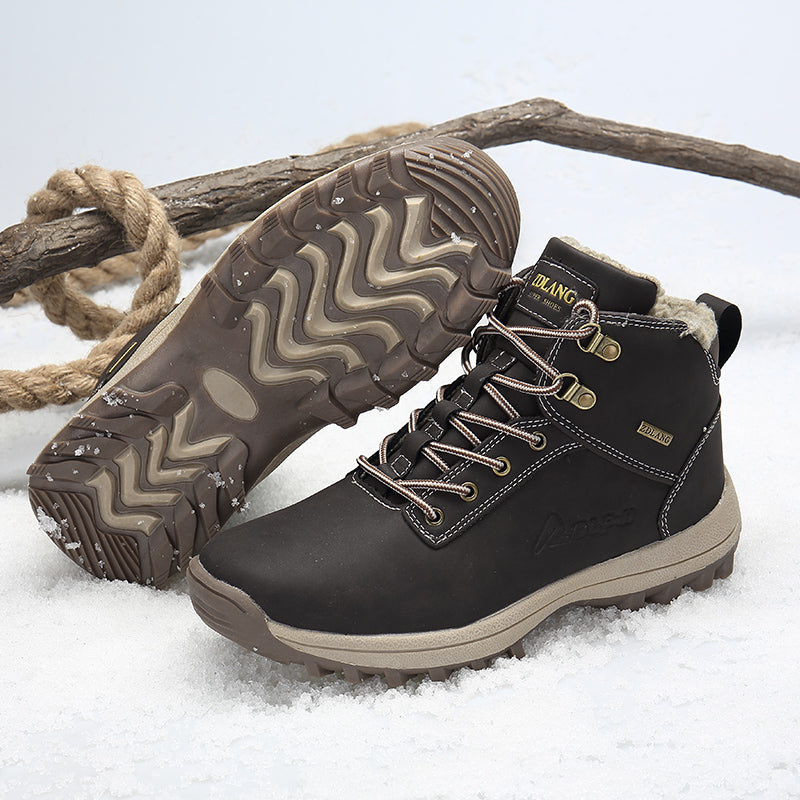 Bota Masculina Adventure Trekk Montevie