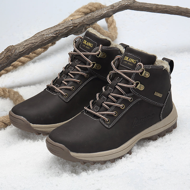 Bota Masculina Adventure Trekk Montevie